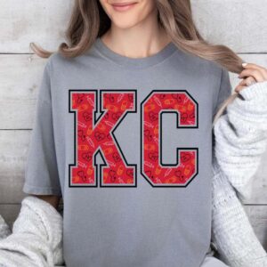 Saving the Kingdom Nurse KC T-Shirt, Chiefs Tee, Red Friday, Healthcare, Game Day Outfit